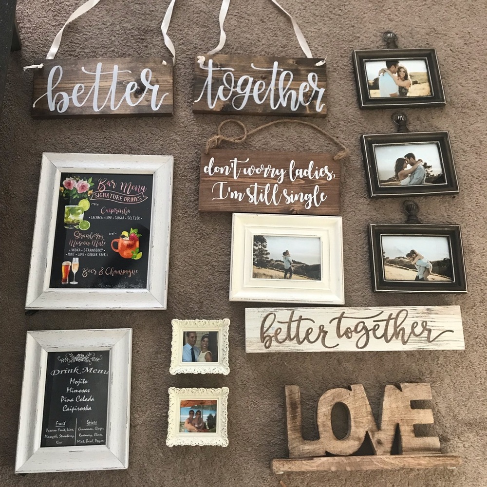 Rustic wedding decor